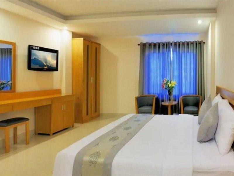U And Me Hotel Tan Phong Kültér fotó